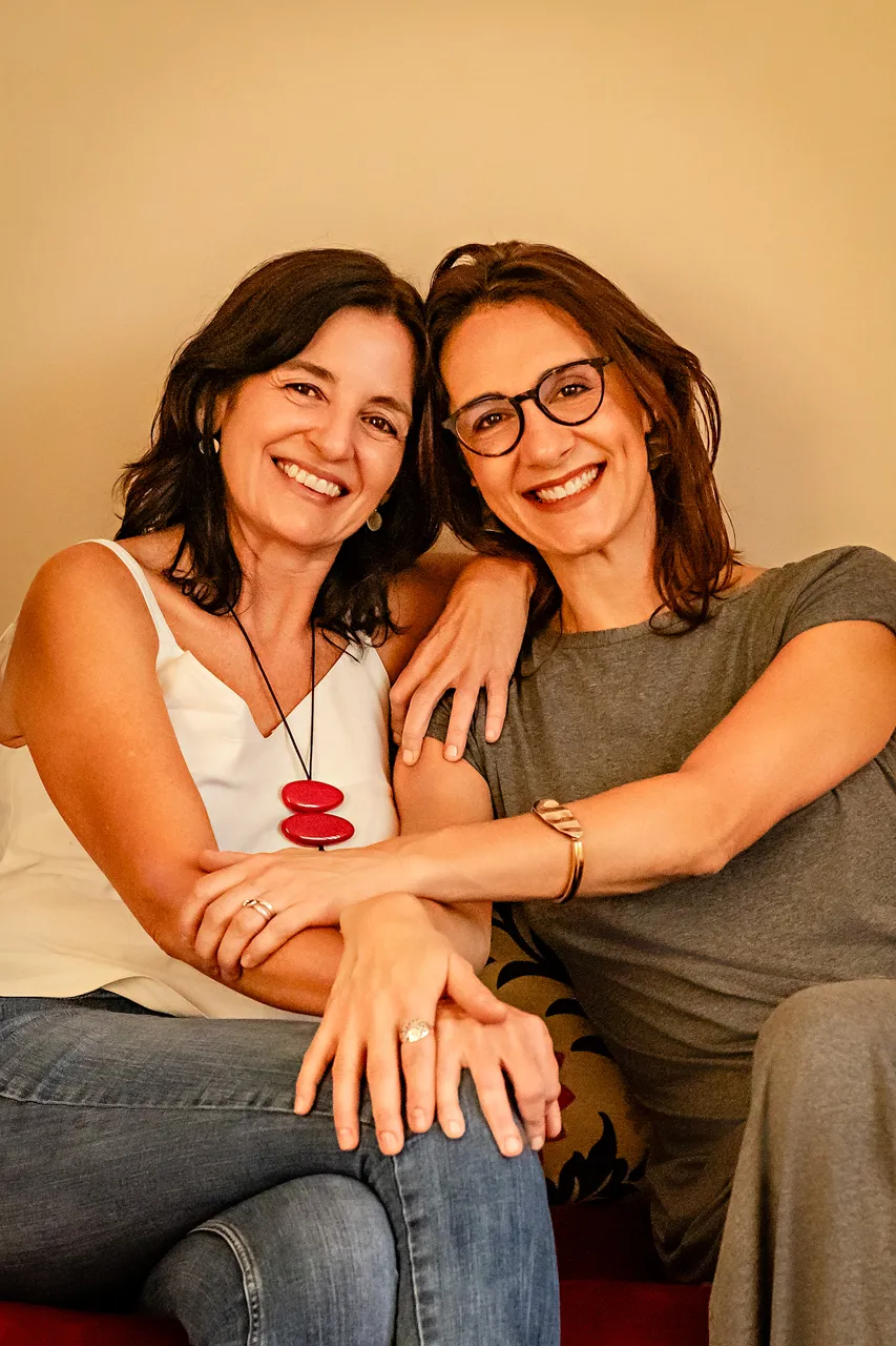 Patrícia Almeida e Joana Marchetti em um momento de cumplicidade.